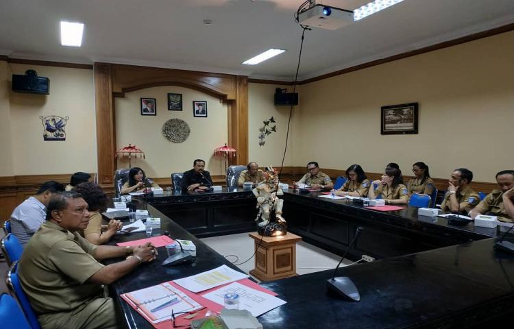 Sedang Berlangsung Rapat Evaluasi Kearsipan Oleh Tim Pembina Arsip Dinas Kearsipan Dan